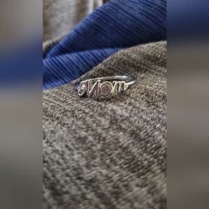 Sterling Silver "MOM" Script Ring - Silver